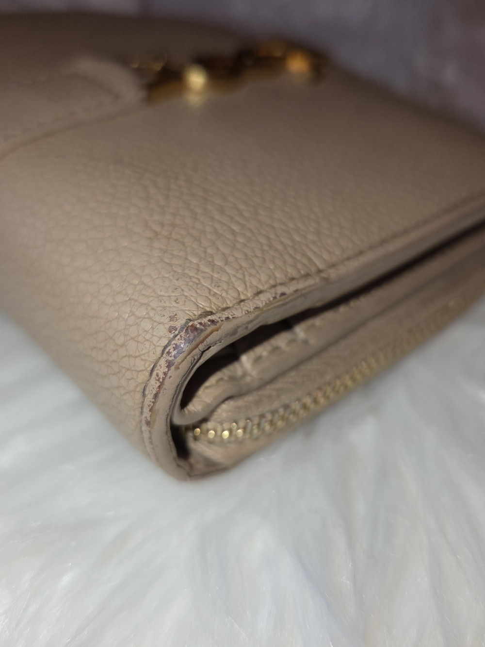 Saint Laurent Beige Leather Compact Wallet with Gold YSL Logo - Picture 8 of 10
